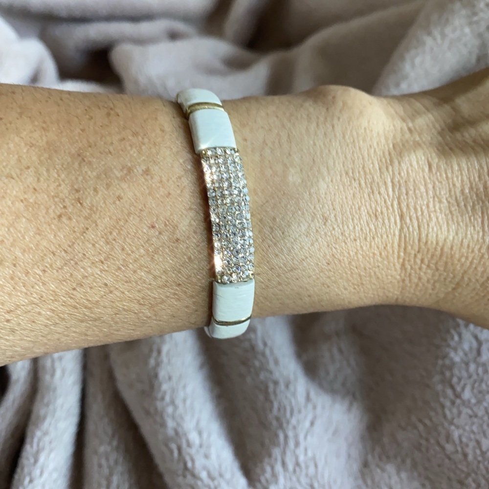 White With Rhinestones Elastic Bracelet